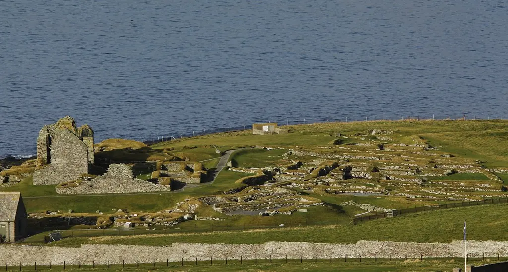 Jarlshof Prehistoric and Norse Settlement