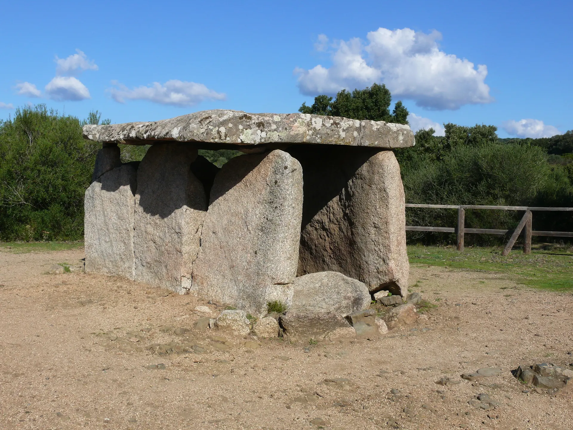 Fontanaccia Dolmen