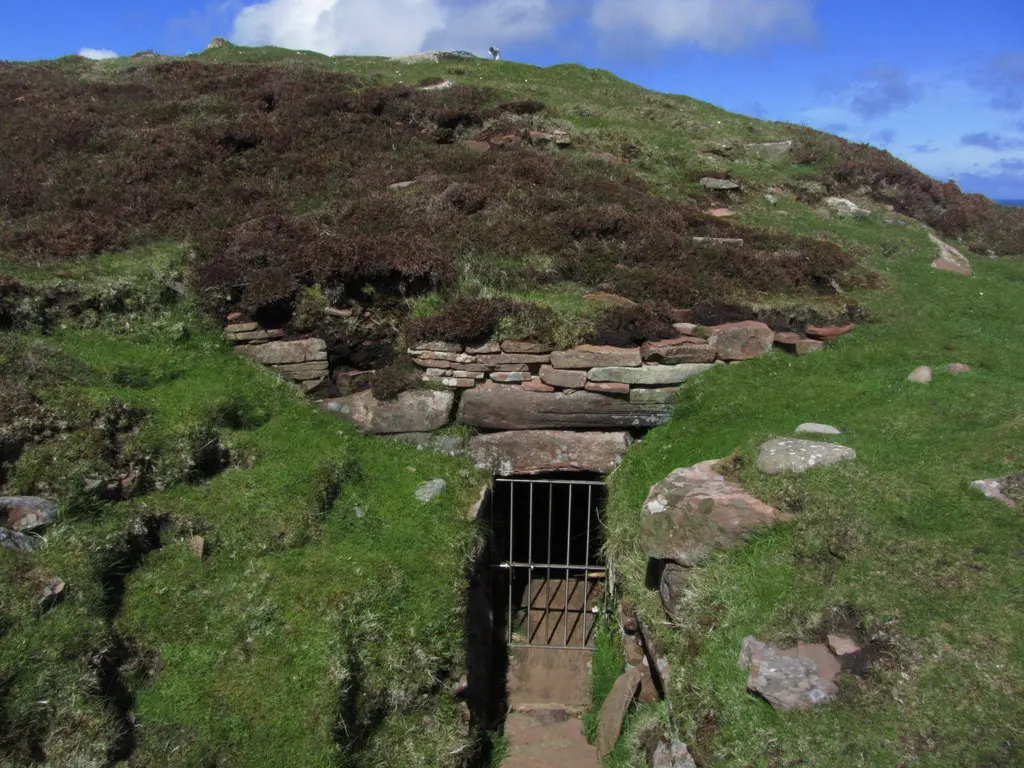Image of Vinquoy Chambered Cairn