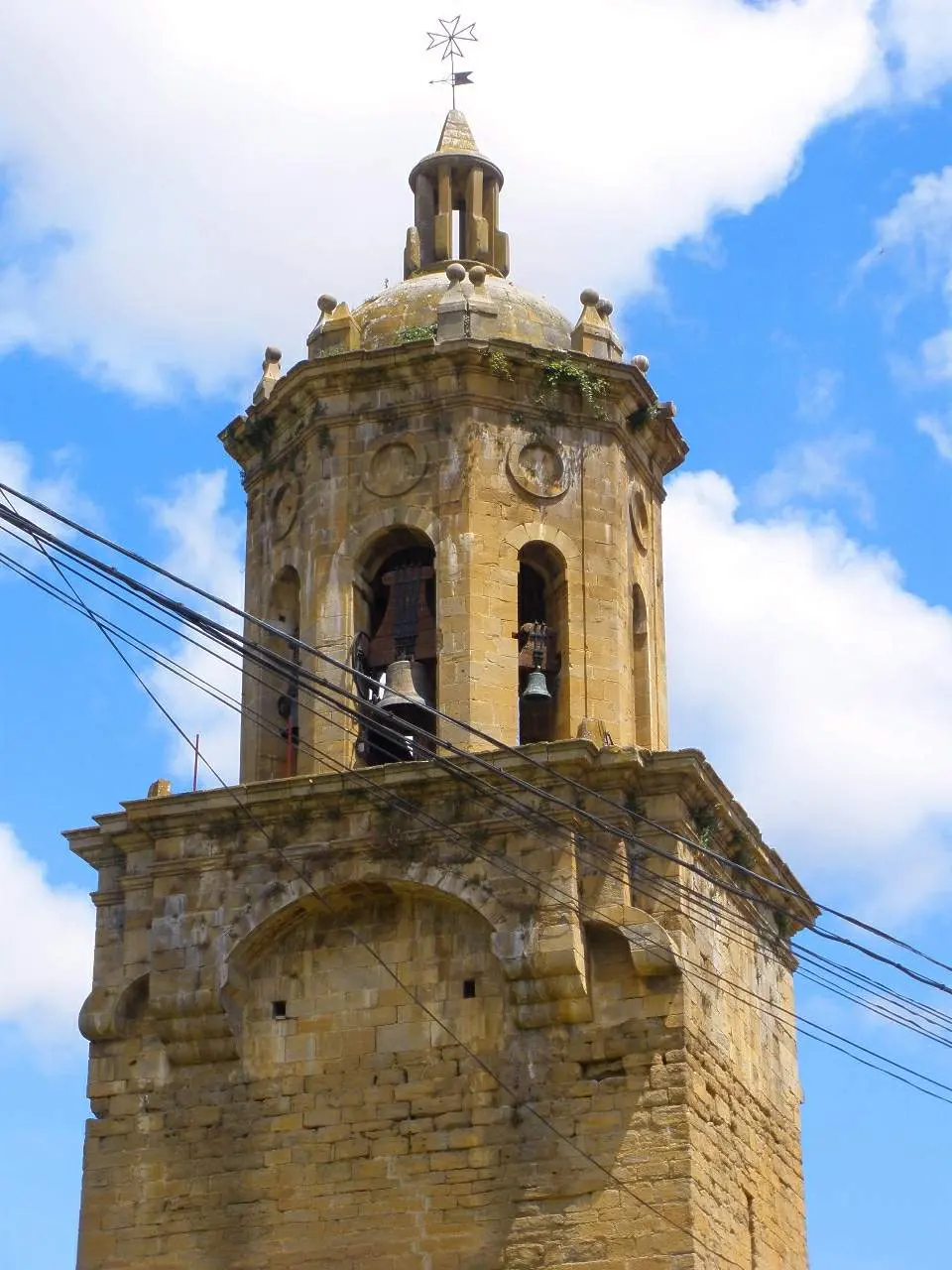 Iglesia del Crucifijo, Puente la Reina - rights-reviewed exact-subject image