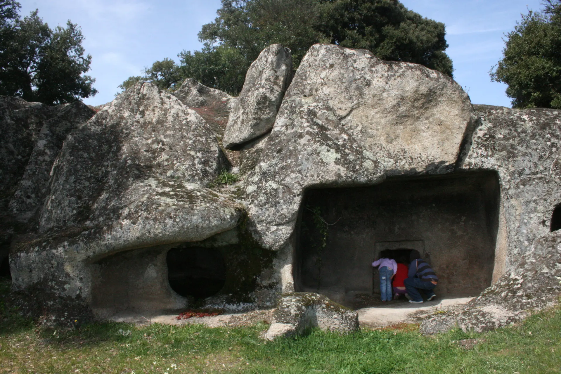 Image of Necropoli a Domus de Jana's di Ludurru