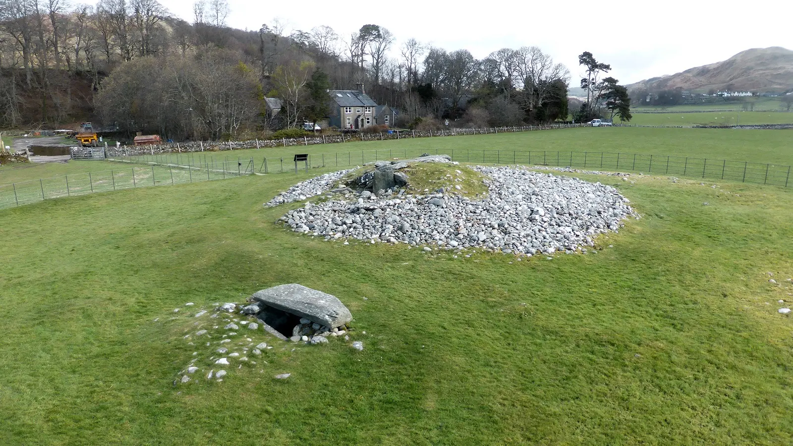 Nether Largie South Cairn