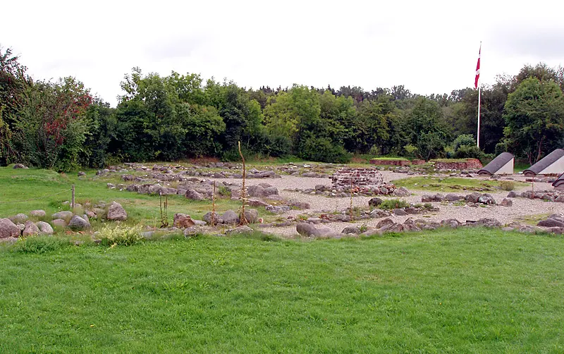 Øm Abbey Ruins