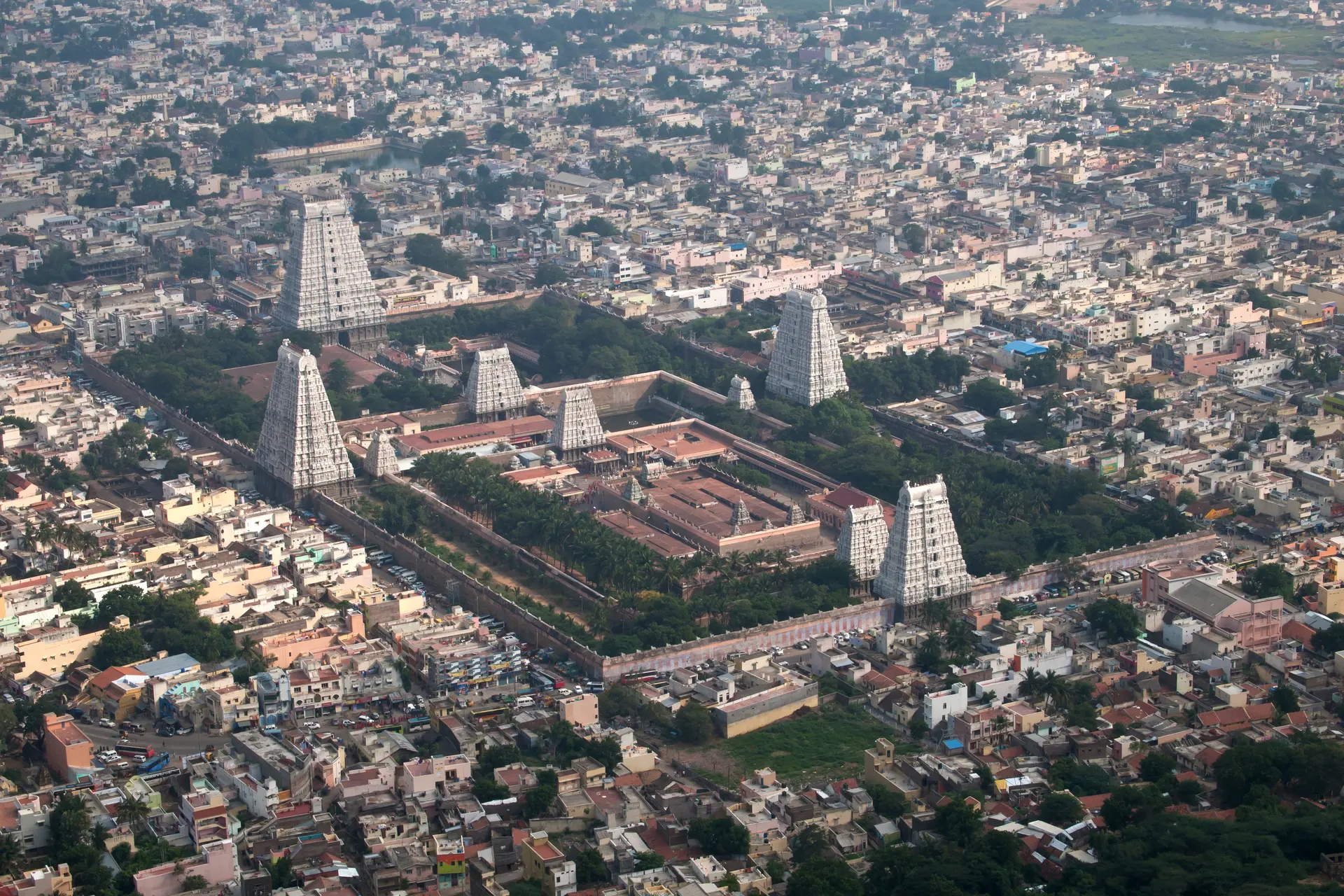 Image of Annamalayar Shiva Temple, Tiruvanamalai, Tamil Nadu
