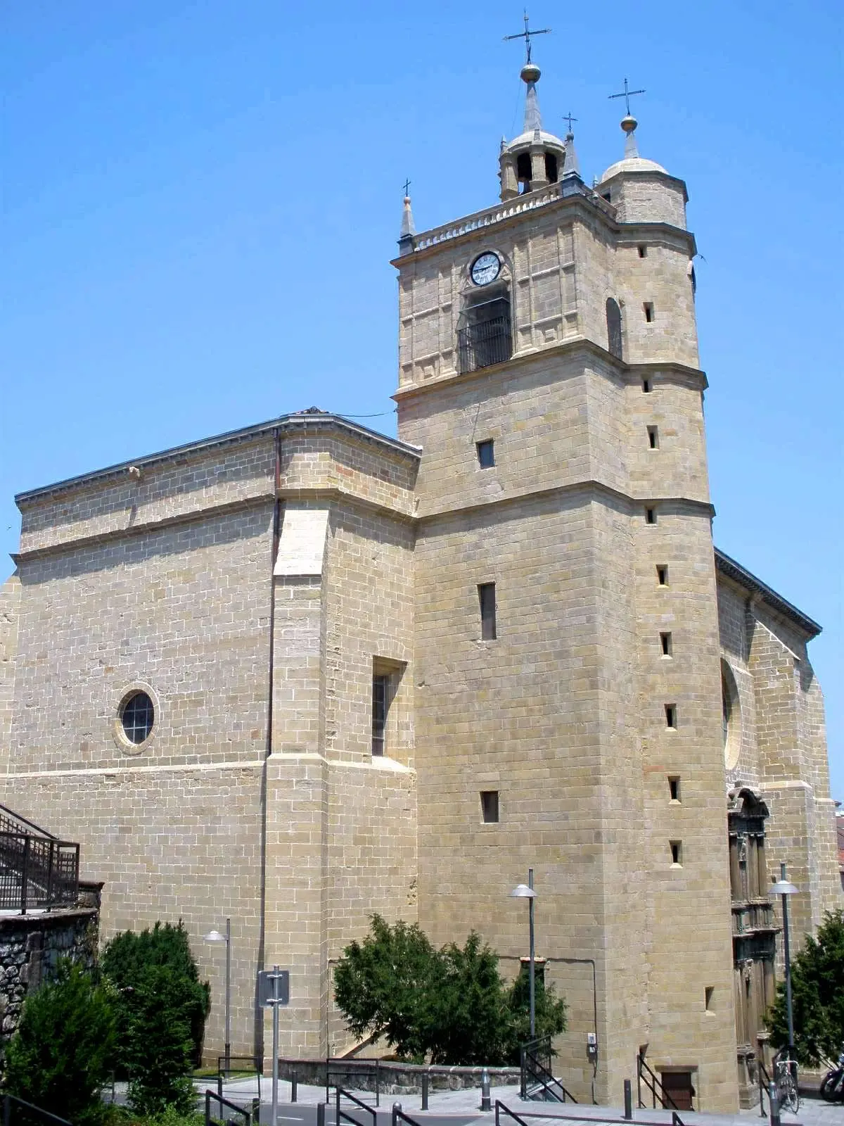 Iglesia de Santa María del Juncal - rights-reviewed Wikimedia image