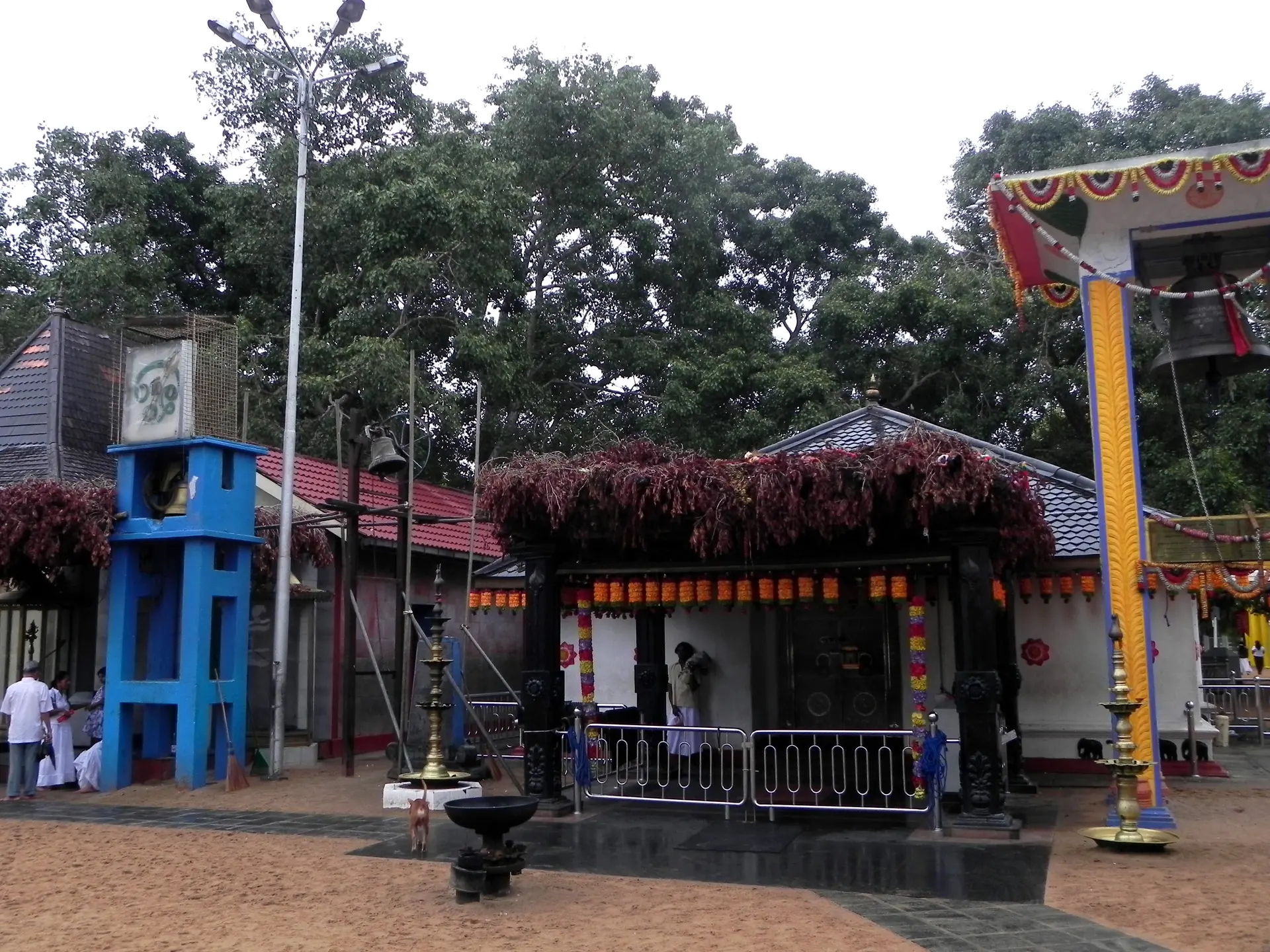 Image of Kataragama Temple, Sri Lanka
