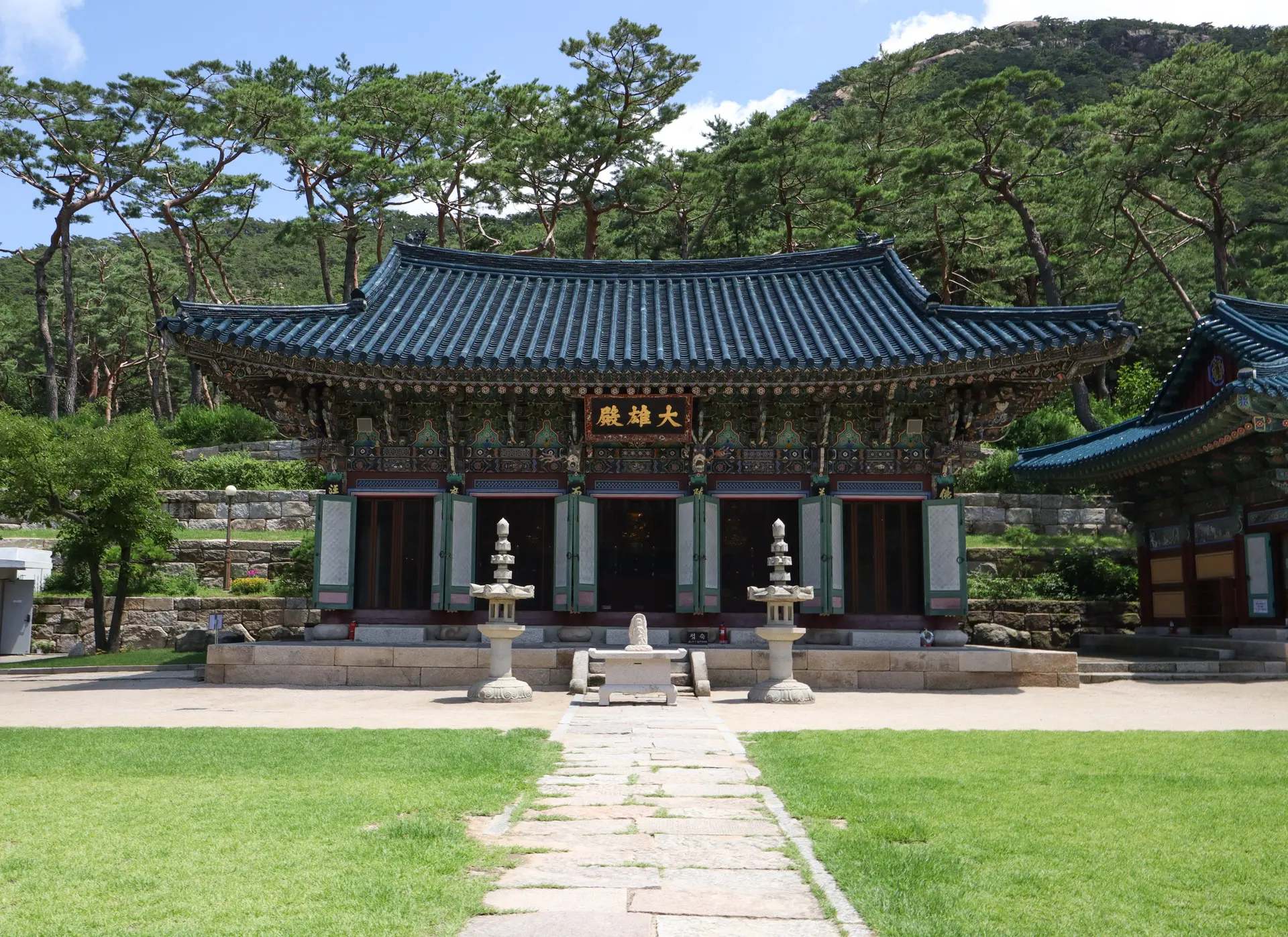 Jingwansa Temple in Seoul, Eunpyeong District, South Korea