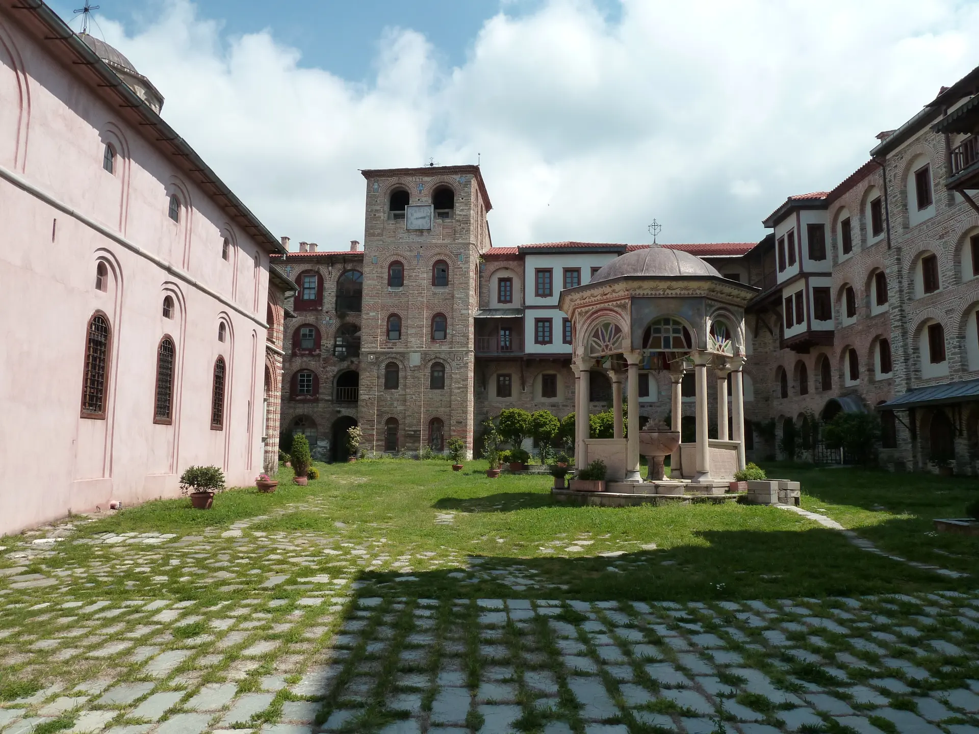 Xeropotamou Monastery - rights-reviewed Wikimedia image