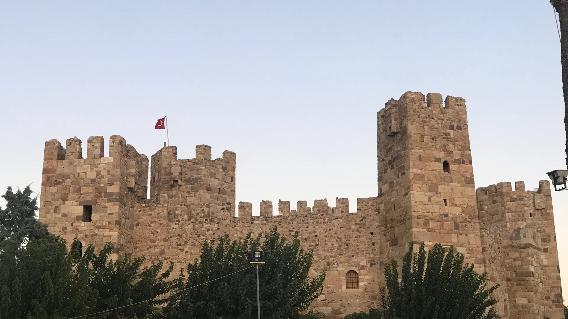 Çandarlı Castle